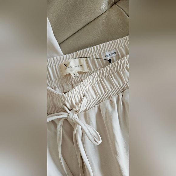 Melloday cream color pants - Picture 5 of 8